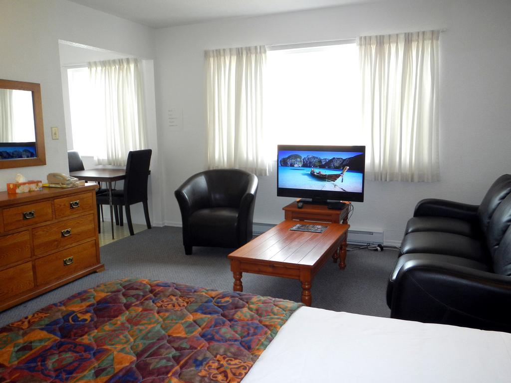 Mayfair Motel Victoria Exteriör bild